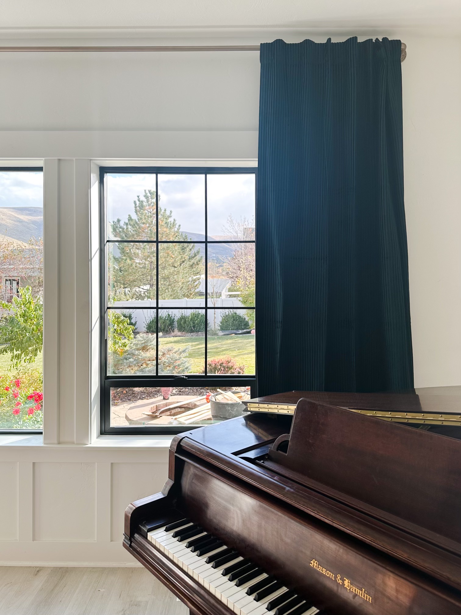 Oversized DIY Curtain Rod