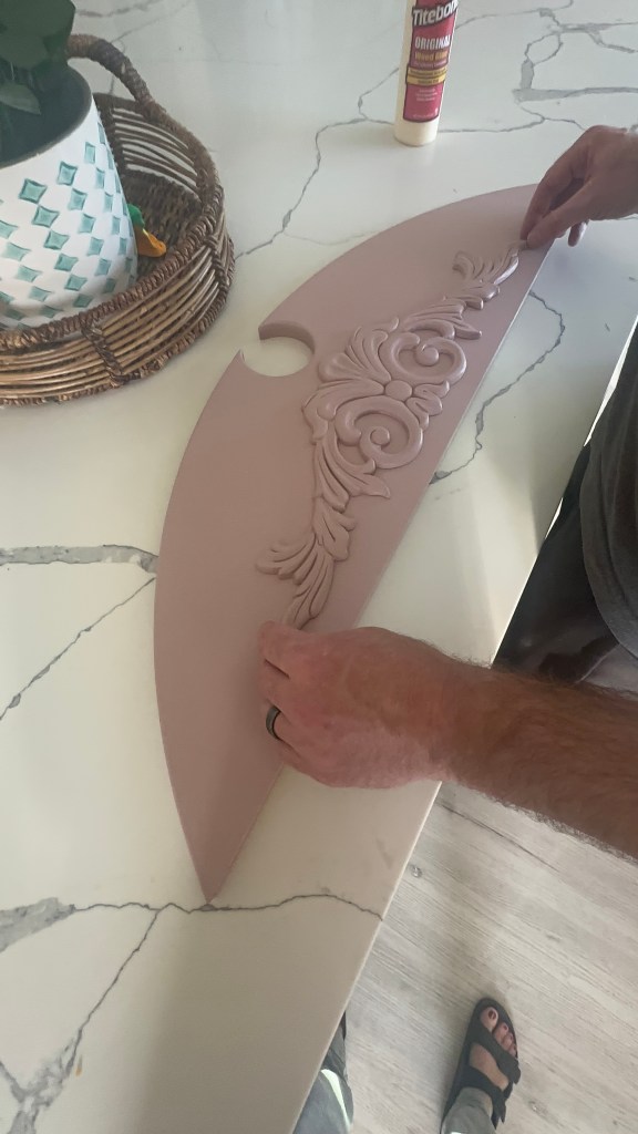 Ornamental Mouldings 22-in W x 5.375-in H Acanthus Unfinished Applique